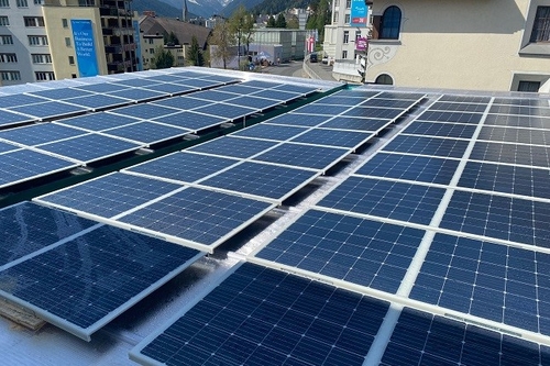 trường hợp công ty mới nhất về SABIC VÀ TRÌNH CHIẾU NĂNG LƯỢNG MẶT TRỜI PHÁT TRIỂN VÀ THƯƠNG MẠI CÁC TẤM MẶT TRỜI TRỌNG LƯỢNG NHẸ